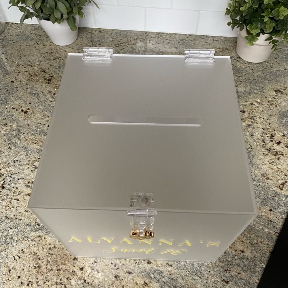Money, gift box